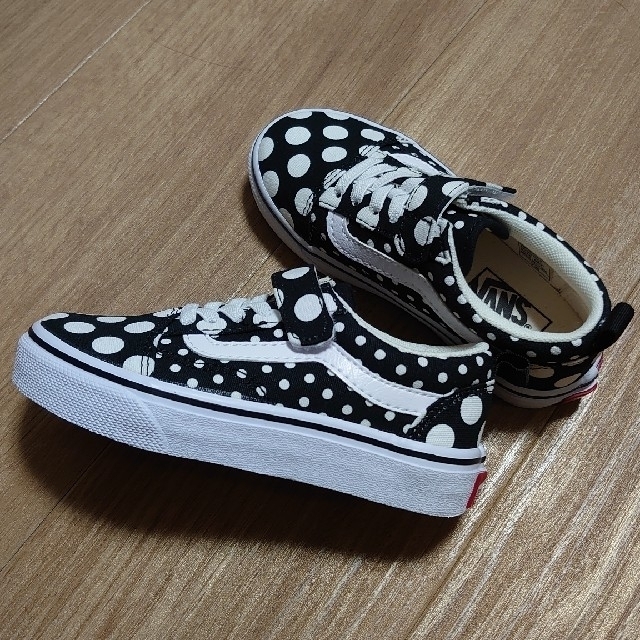 VANS(ヴァンズ)のVANS OLD SKOOLキッズスニーカー　17cm　ドット柄 キッズ/ベビー/マタニティのキッズ靴/シューズ(15cm~)(スニーカー)の商品写真