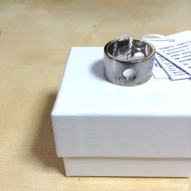 新品 M 20aw マルジェラ シルバー リング 指輪 2426 リング(指輪)