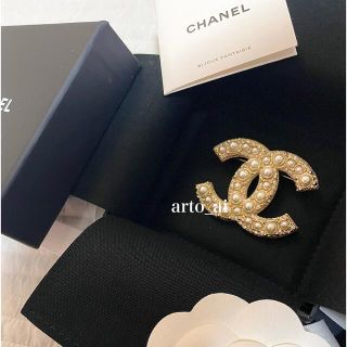 シャネル(CHANEL)の【新品】シャネル　ブローチ(ブローチ/コサージュ)