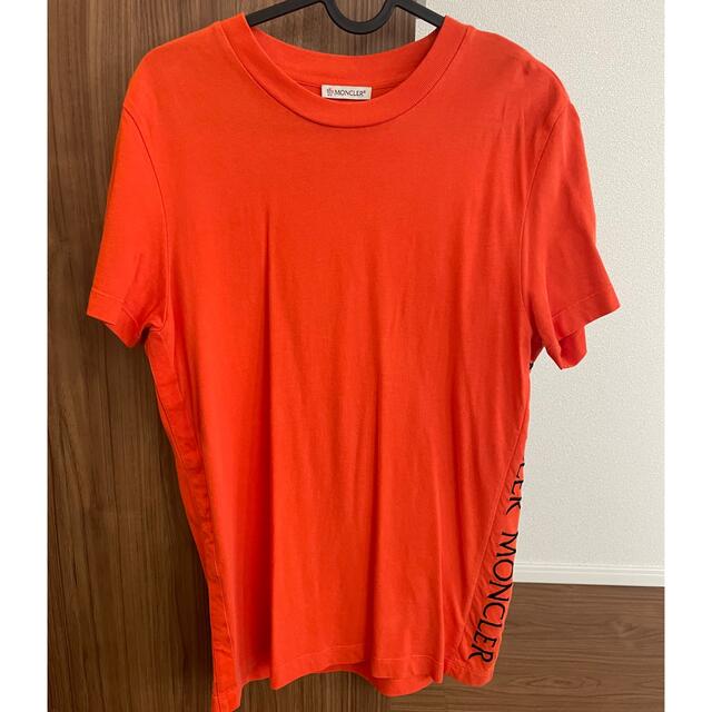 モンクレール　tシャツ　オレンジ