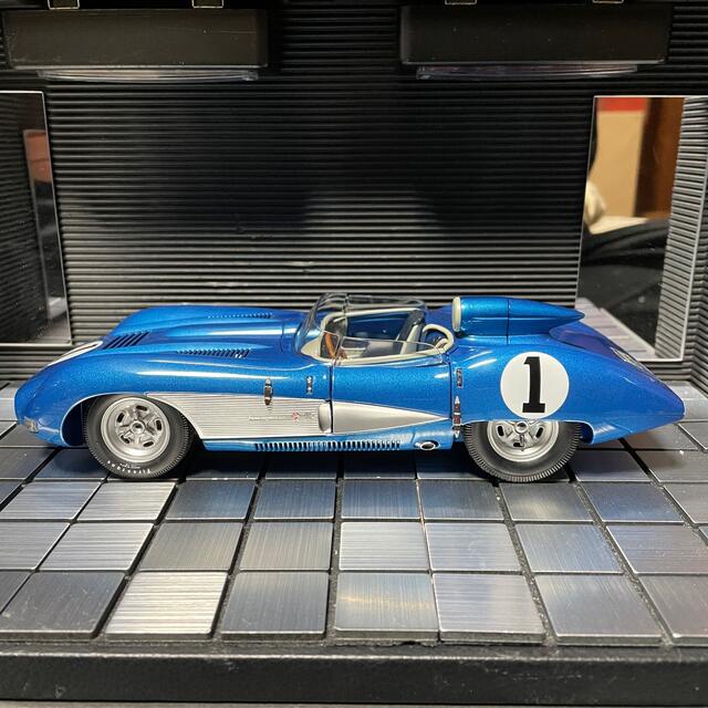 未展示品 オートアート 1/18 シボレー コルベットSS 1957 ブルーの通販