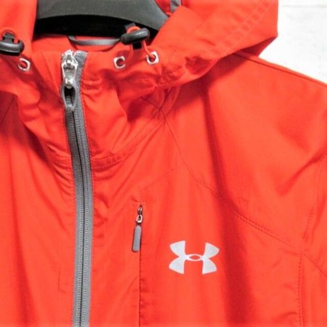 UNDER ARMOUR(アンダーアーマー)の☆アンダーアーマー プリントロゴ ナイロン ジップ パーカー/メンズ/SM メンズのトップス(パーカー)の商品写真