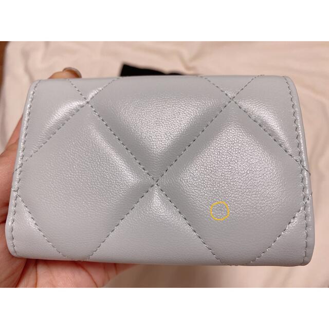 CHANEL - CHANEL 19 ミニウォレット 三つ折り 財布 新品未使用の CHANEL - CHANEL 19 ミニウォレット 三つ折り 財布 新品未使用の