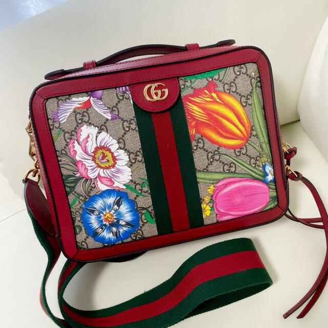 Gucci(グッチ)のサブマリンさん専用‼️ GUCCI♡フローラ2way Bag✨ レディースのバッグ(ショルダーバッグ)の商品写真