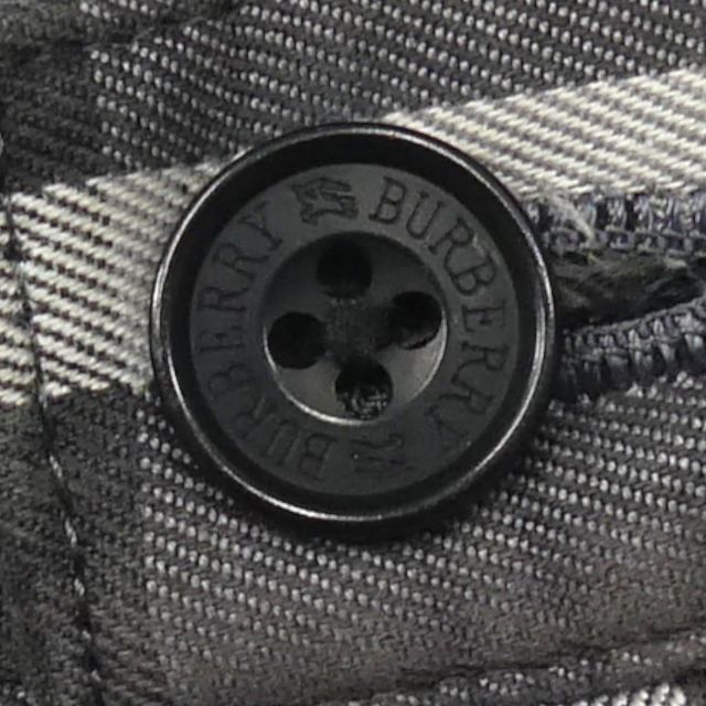 BURBERRY BLACK LABEL(バーバリーブラックレーベル)のバーバリーブラックレーベル ノバチェック パンツ W30 古着 メンズX6088 メンズのパンツ(チノパン)の商品写真