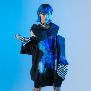 シヴァーライズ(CIVARIZE)のTRAVAS TOKYO パーカー(パーカー)