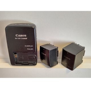 キヤノン(Canon)のCanon iVIS用バッテリー&チャージャー【全て純正です】(ビデオカメラ)