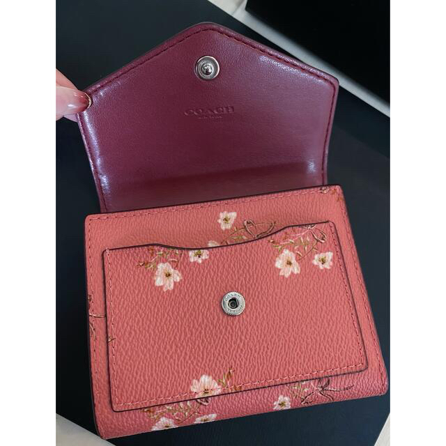 未使用 COACH コーチ 三つ折り財布 ピンク 花柄