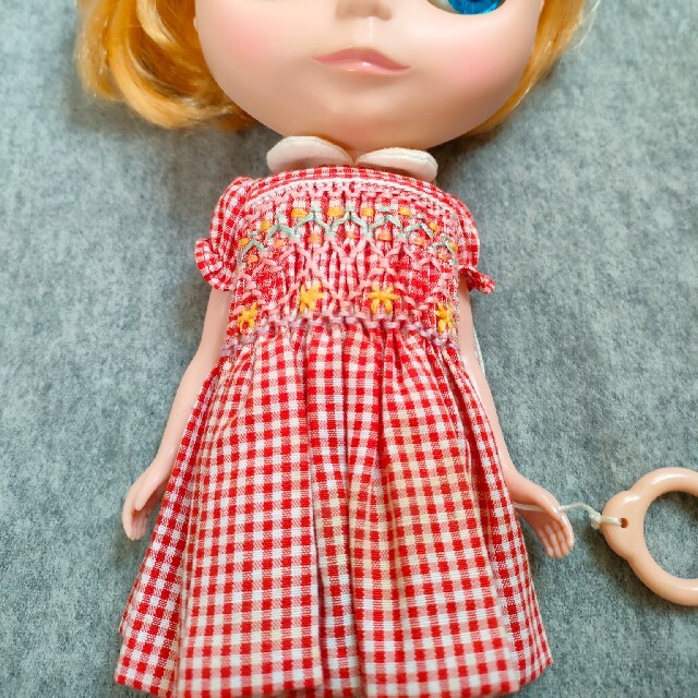 Takara Tomy(タカラトミー)のネオブライス　本体　ブロンド　ショート ハンドメイドのぬいぐるみ/人形(人形)の商品写真