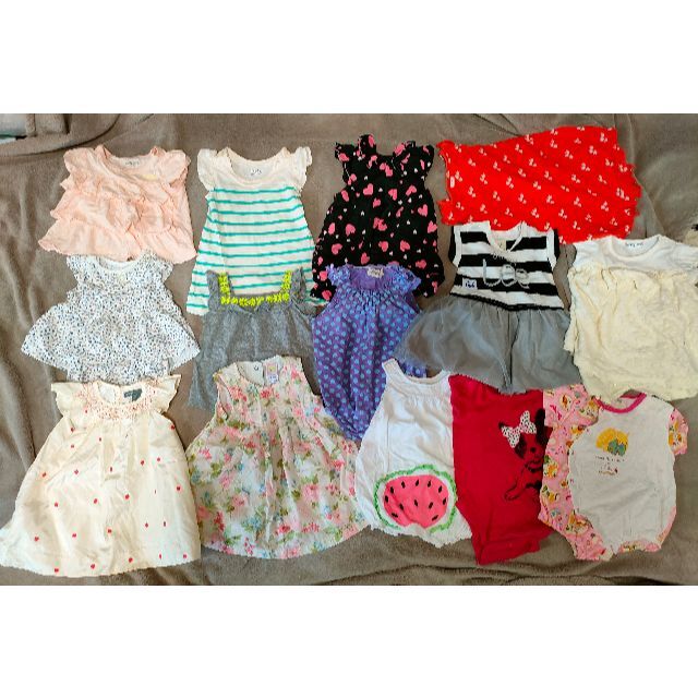 babyGAP(ベビーギャップ)の【女の子服　ベビー　70サイズ】14点まとめ売り　半袖 キッズ/ベビー/マタニティのベビー服(~85cm)(カバーオール)の商品写真