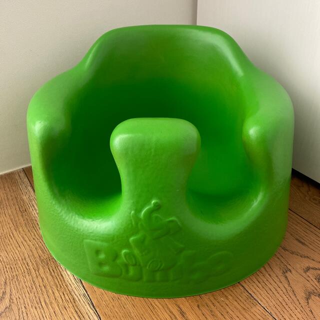 Bumbo(バンボ)のバンボ　グリーン　ベビーチェア キッズ/ベビー/マタニティのキッズ/ベビー/マタニティ その他(その他)の商品写真