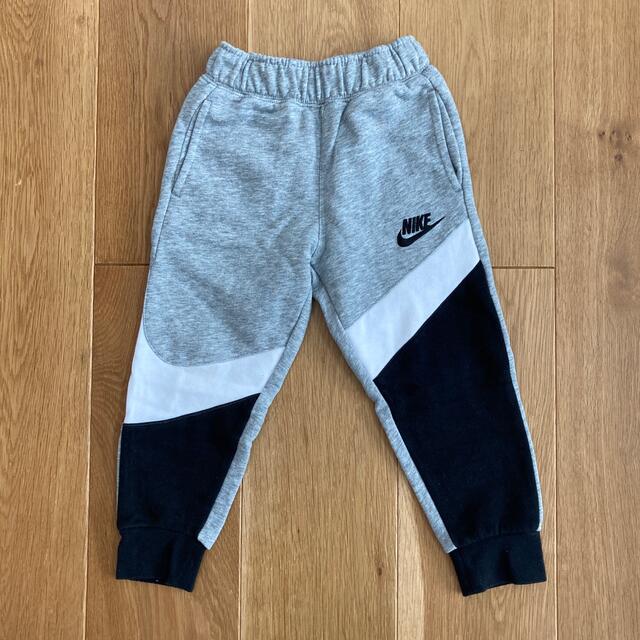 NIKE(ナイキ)のNIKE セットアップ　キッズ キッズ/ベビー/マタニティのキッズ服男の子用(90cm~)(その他)の商品写真