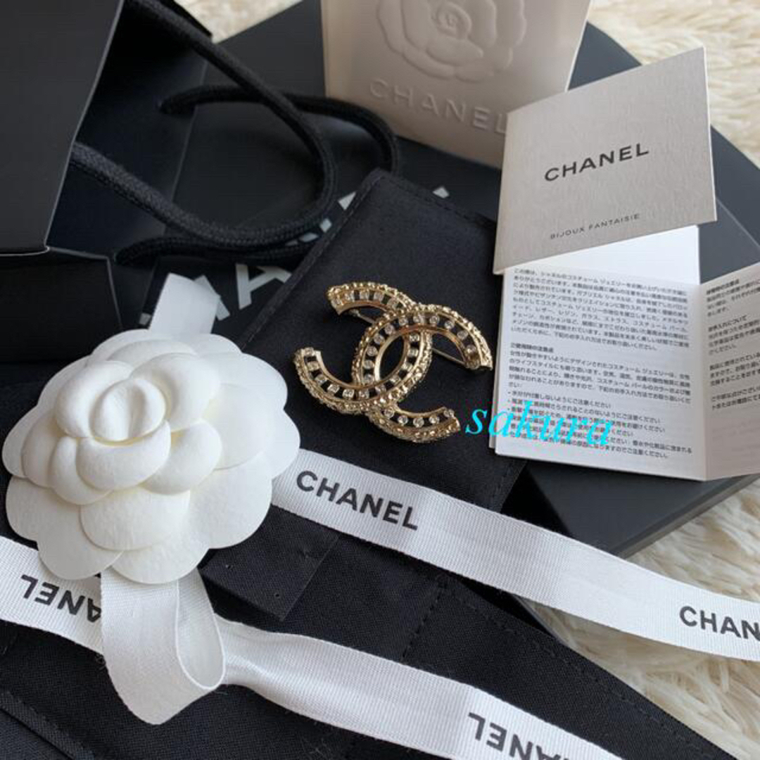 新品未使用 シャネル CHANEL ブローチ ラインストーン 新品未使用 シャネル CHANEL ブローチ ラインストーン