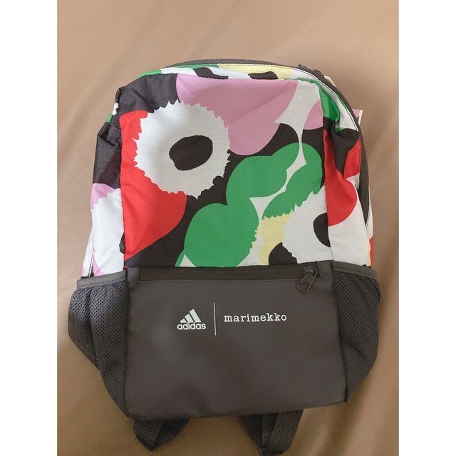 marimekko(マリメッコ)のちよ様専用 キッズ/ベビー/マタニティのこども用バッグ(リュックサック)の商品写真