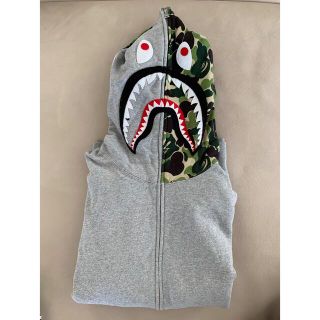 アベイシングエイプ(A BATHING APE)の【専用】BAPE 20周年記念　シャークパーカー(パーカー)