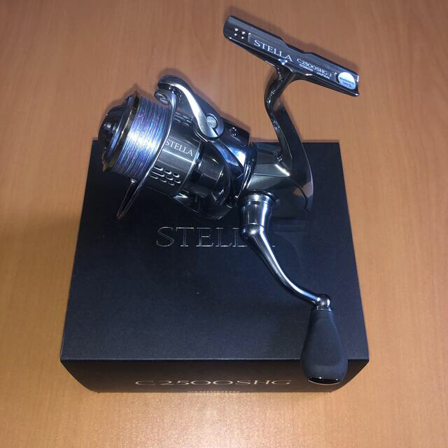 SHIMANO - 18 ステラ　C2500SHG 美品