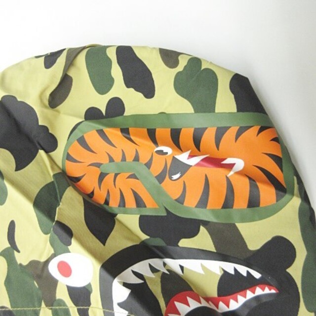 A BATHING APE(アベイシングエイプ)のアベイシングエイプ  シャーク パーカー 1st CAMO マルチ 100  キッズ/ベビー/マタニティのキッズ服男の子用(90cm~)(その他)の商品写真