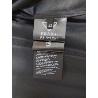 PRADA - Re-Nylon 半袖シャツ ※PRADAハンガー付きの通販 by ...