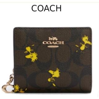 コーチ(COACH)のCOACH コーチ　二つ折り財布　スヌーピー　　ウッドストック　ブラウン(財布)