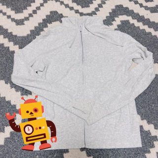 ユニクロ(UNIQLO)のUNIQLO 薄手パーカー グレー(パーカー)