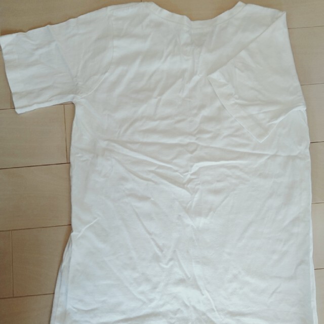 earth music & ecology(アースミュージックアンドエコロジー)の白Tシャツ レディースのトップス(Tシャツ(半袖/袖なし))の商品写真