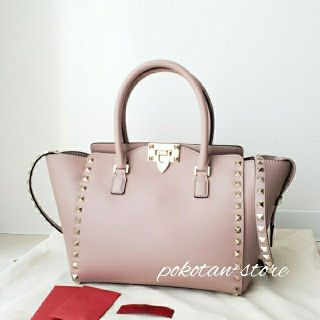 ヴァレンティノ 財布 スタッズの通販 700点以上 | フリマアプリ ラクマ