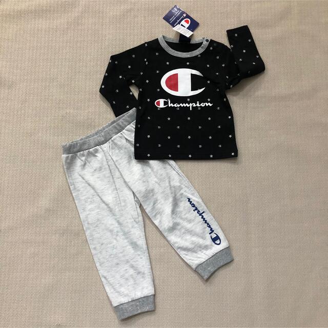 Champion(チャンピオン)の90cm チャンピオン上下セット　新品 キッズ/ベビー/マタニティのキッズ服男の子用(90cm~)(その他)の商品写真