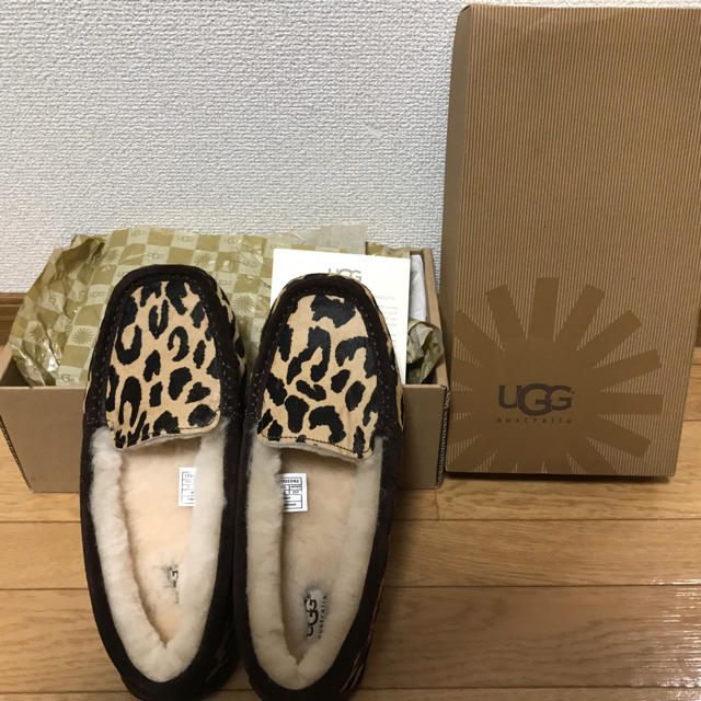 UGG(アグ)のUGG☆ハラコレオパード☆アンスレー☆新品8 レディースの靴/シューズ(スリッポン/モカシン)の商品写真