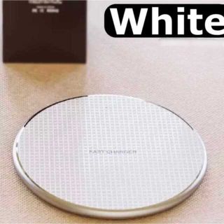 最新　ワイヤレス充電器 置くだけ充電 充電パッド USBケーブル付属 最安値(バッテリー/充電器)