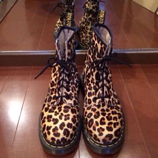 ドクターマーチン(Dr.Martens)の【お取り置き】豹柄8ホール(ブーツ)