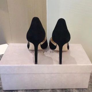 未使用 ジミーチュウ スエード ビジュー パンプス 黒