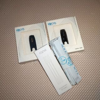 アイコス(IQOS)のアイコス　キャップ２個セット＋クリーニングスティック(タバコグッズ)