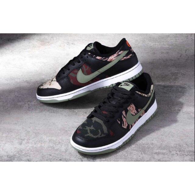 NIKE DUNK LOW SE BLACK CAMO