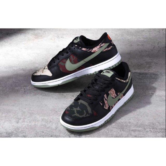 NIKE(ナイキ)のNIKE DUNK LOW SE "BLACK MULTI CAMO" メンズの靴/シューズ(スニーカー)の商品写真