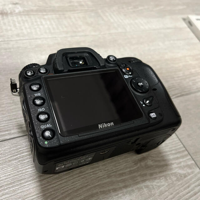 Nikon ニコン D7000 ボディ　一眼レフカメラ　APS-C 2