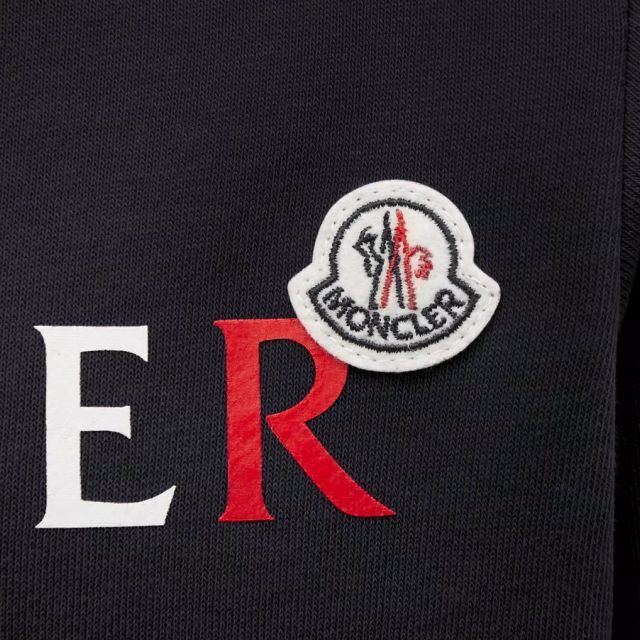 ●新品/正規品● MONCLER フロント カラフル ロゴ&パッチ スウェット