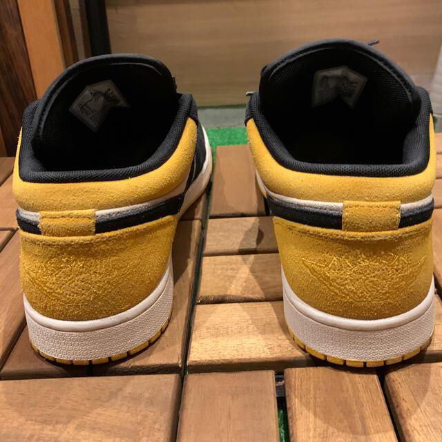 NIKE(ナイキ)のジョーダン1 low 29 メンズの靴/シューズ(スニーカー)の商品写真