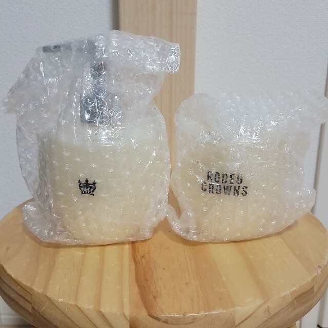 RODEO CROWNS(ロデオクラウンズ)のRODEO　CROWNS　ノベルティ　ディスペンサー&ボトルセット　新品　未使用 エンタメ/ホビーのコレクション(ノベルティグッズ)の商品写真