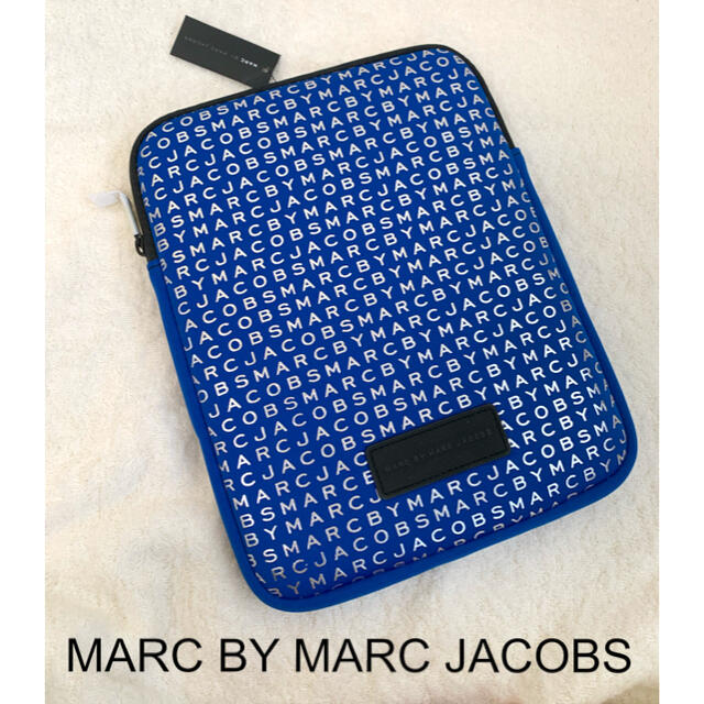 MARC BY MARC JACOBS(マークバイマークジェイコブス)の【新品・未使用】マークバイマークジェイコブス タブレットケース　ブルー スマホ/家電/カメラのスマホアクセサリー(iPadケース)の商品写真