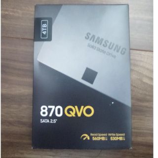 サムスン(SAMSUNG)のSamsung SSD 870 QVOシリーズ 4.0TB MZ-77Q4T0B(PCパーツ)