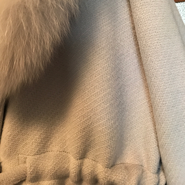 tocco(トッコ)の新品未使用品 トッコクローゼット フォックスファー付きコート レディースのジャケット/アウター(毛皮/ファーコート)の商品写真