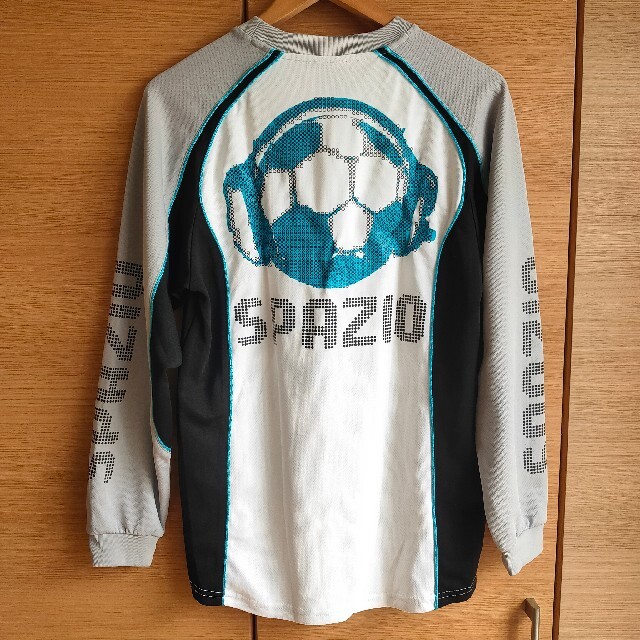 ATHLETA(アスレタ)の【美品】 スパッツィオ SPAZIO 長袖プラクティスシャツ スポーツ/アウトドアのサッカー/フットサル(ウェア)の商品写真