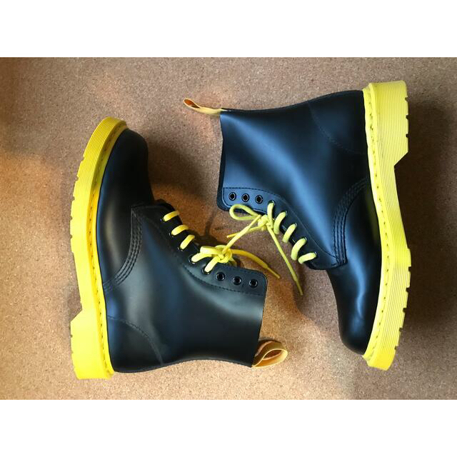 Dr.Martens(ドクターマーチン)のDr.martens ドクターマーチン　UK8 希少品 メンズの靴/シューズ(ブーツ)の商品写真