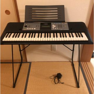 ヤマハ(ヤマハ)のYAMAHA ポータブルキーボード　PSR-E233(キーボード/シンセサイザー)