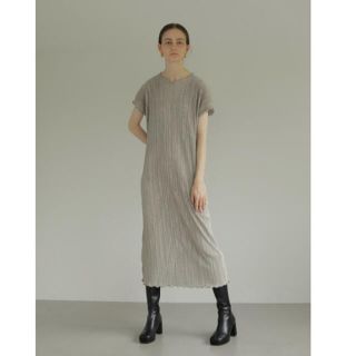 アマイル(AMAIL)の新品未使用タグ付き【定価】11,000円Pleats dressy マキシドレス(ロングワンピース/マキシワンピース)