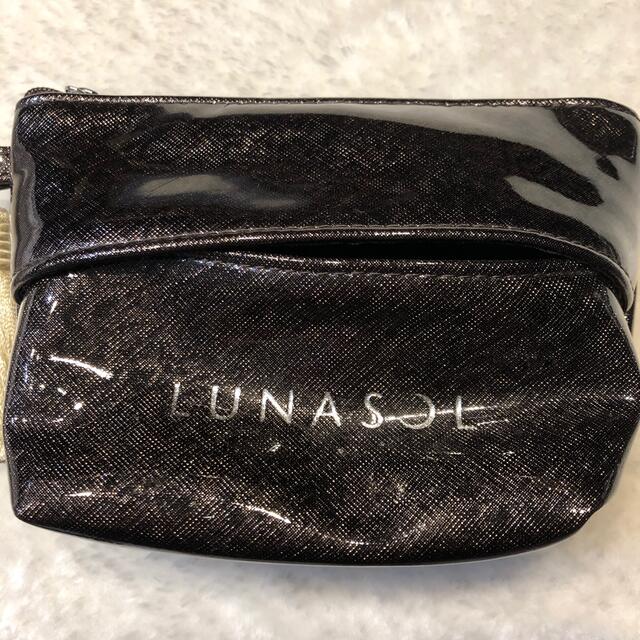 LUNASOL(ルナソル)のルナソル　LUNASOL  ノベルティポーチ レディースのファッション小物(ポーチ)の商品写真