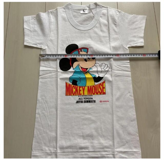 トヨタ(トヨタ)の90年代　ミッキー　トヨタコラボ　Tシャツ　TOYOTA 限定 ビンテージ　希少 キッズ/ベビー/マタニティのキッズ服男の子用(90cm~)(Tシャツ/カットソー)の商品写真