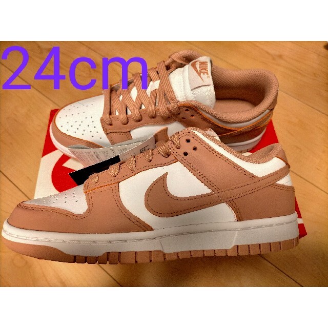 靴/シューズNike WMNS Dunk Low Rose Whisper　24cm