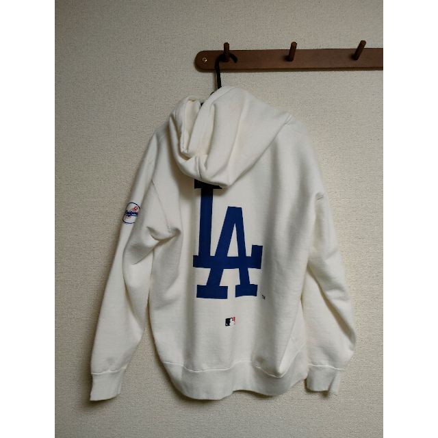 APPLEBUM(アップルバム)の【限定アイテム】APPLEBUM　“LA Dodgers Boy” Sweat  メンズのトップス(パーカー)の商品写真
