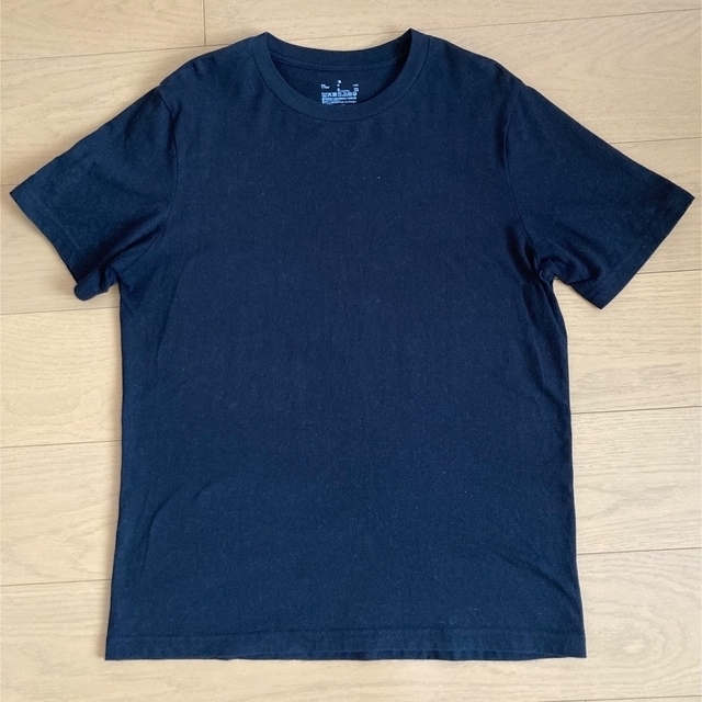 ⭐︎MUJI 黒•グレーTシャツ2枚(Uネック) | フリマアプリ ラクマ